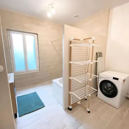 Charmante Maison Familiale -jardin -wifi -parking Feriehus Mérignac