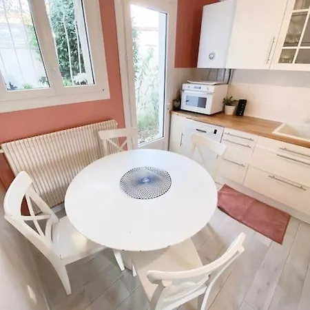 Charmante Maison Familiale -jardin -wifi -parking Merignac (Gironde)