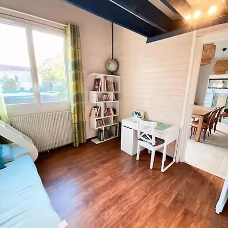 Feriehus Charmante Maison Familiale -jardin -wifi -parking Mérignac