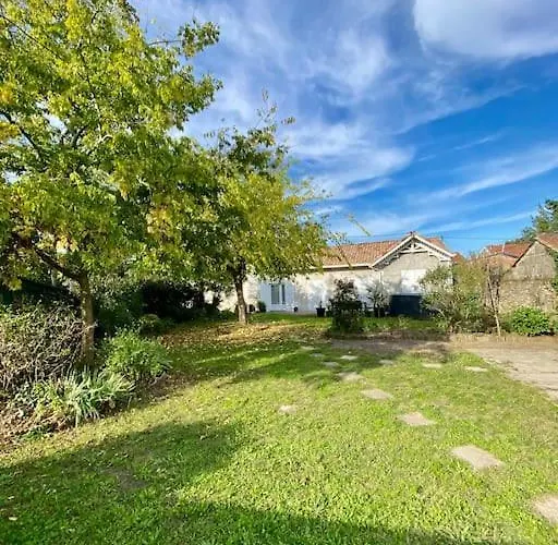 Charmante Maison Familiale -jardin -wifi -parking * Mérignac