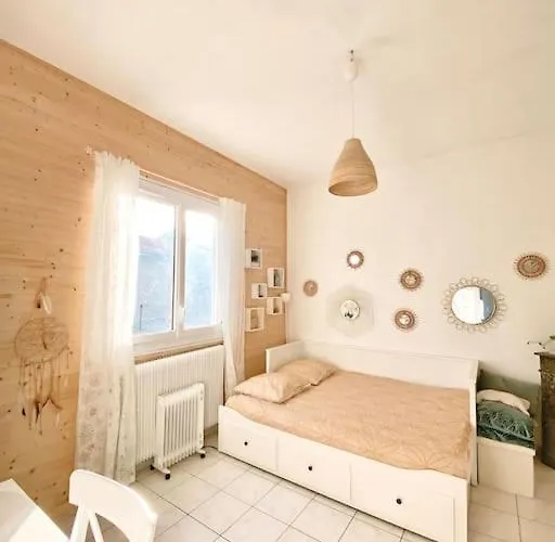 Casa vacanze Charmante Maison Familiale -jardin -wifi -parking Mérignac