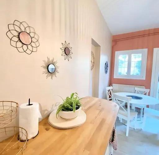 Charmante Maison Familiale -jardin -wifi -parking * Mérignac